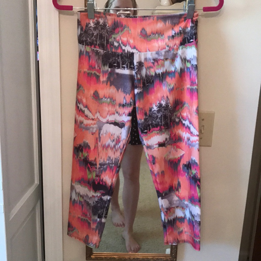 Colorful palm printed leggings